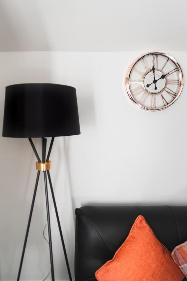 Perfect For Business And Leisure- Free Parking Apartman Southampton Kültér fotó